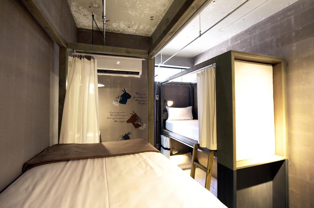Oneday Hostel Sukhumvit 26 Bangkok Exterior photo