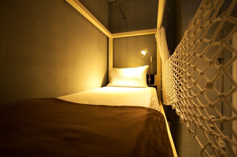 Oneday Hostel Sukhumvit 26 Bangkok Exterior photo